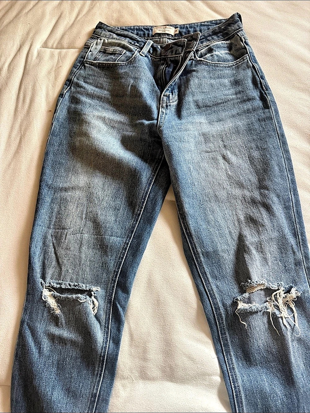 Women's Distressed Straight Leg Jeans in Blue